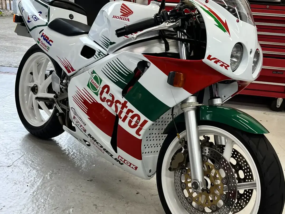 Honda VFR400R NC30 | Extensive History | ART Exhaust | Great Conditio