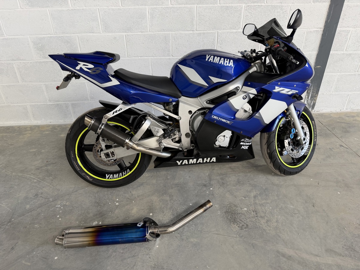 2001 Yamaha YZF-R6 – 21,000 Miles – 12 Months MOT – Fresh Service & New Tyres