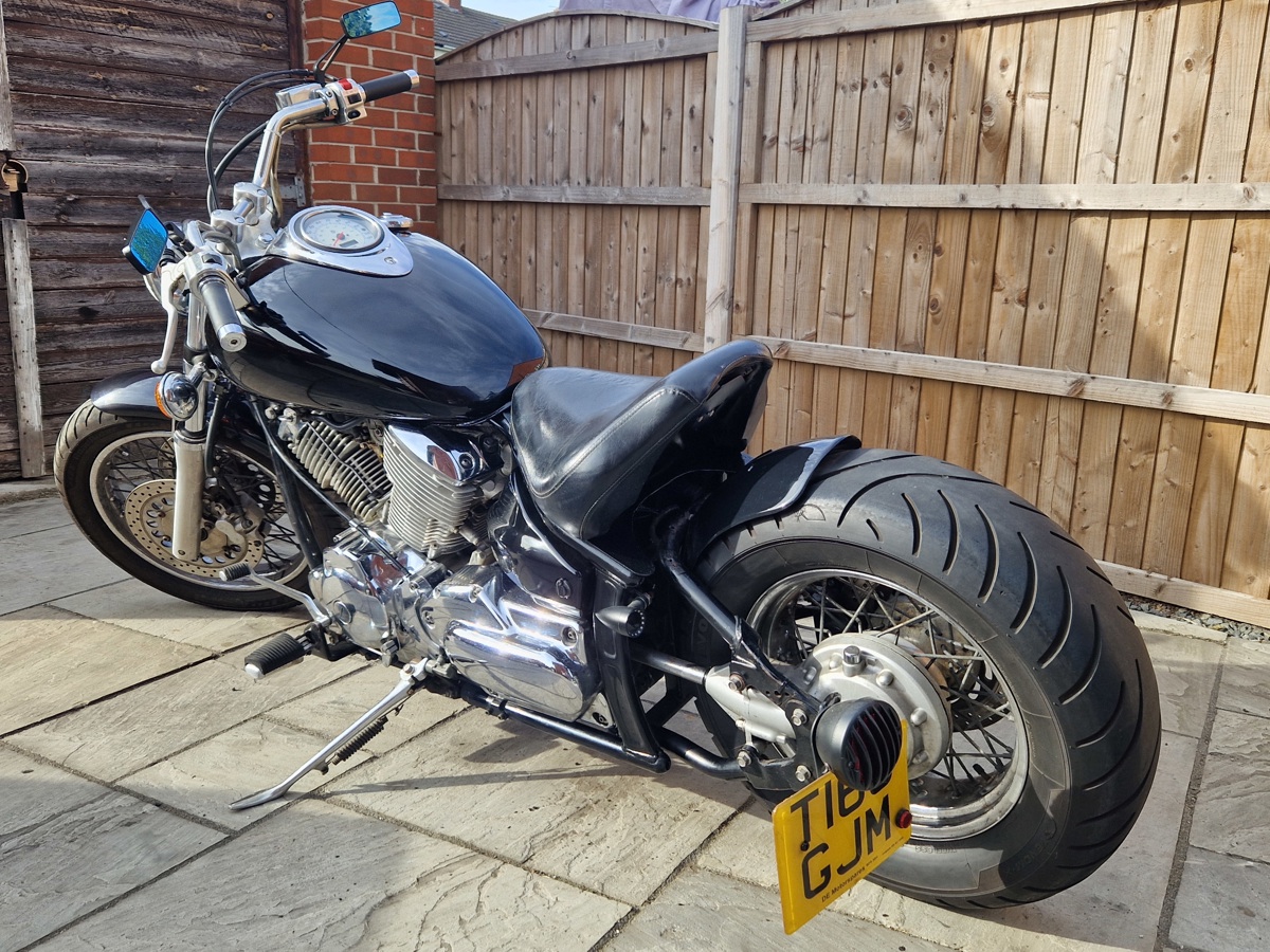XVS1100 VSTAR BOBBER Ready for summer