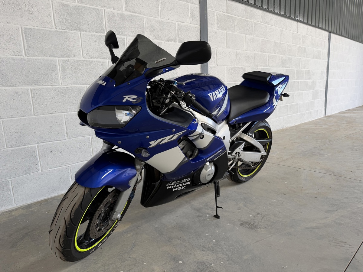 2001 Yamaha YZF-R6 – 21,000 Miles – 12 Months MOT – Fresh Service & New Tyres
