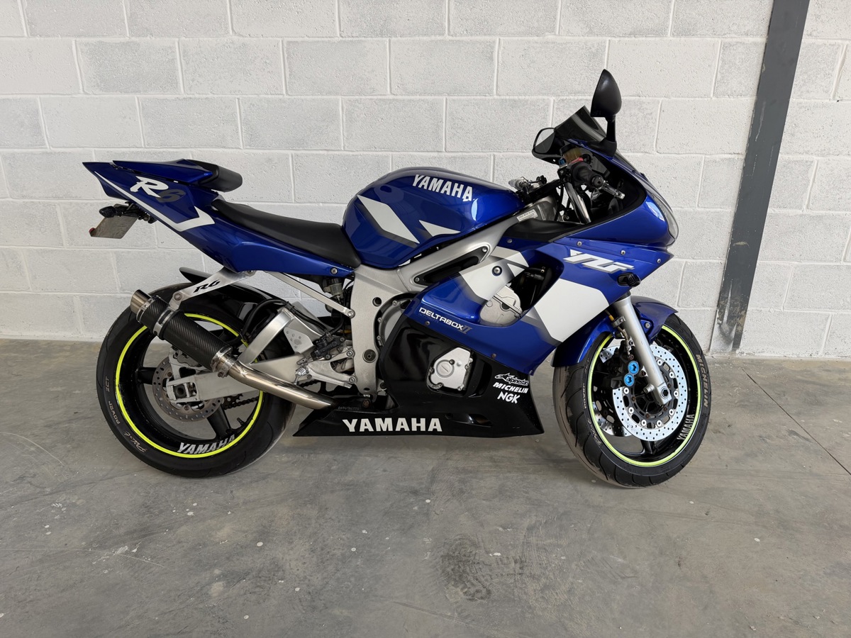 2001 Yamaha YZF-R6 – 21,000 Miles – 12 Months MOT – Fresh Service & New Tyres