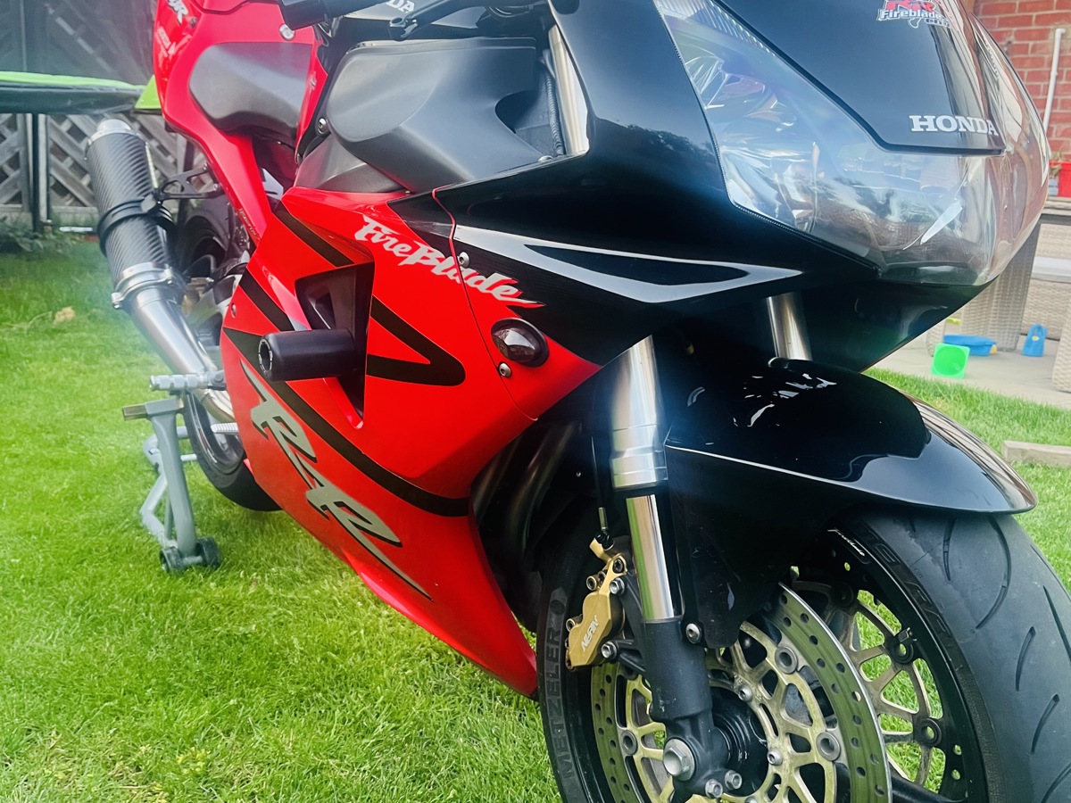 2003 Honda CBR954RR Fireblade | 27,700 Miles | Huge History | Quickshifter | M9RR Tyres | MOT 2027