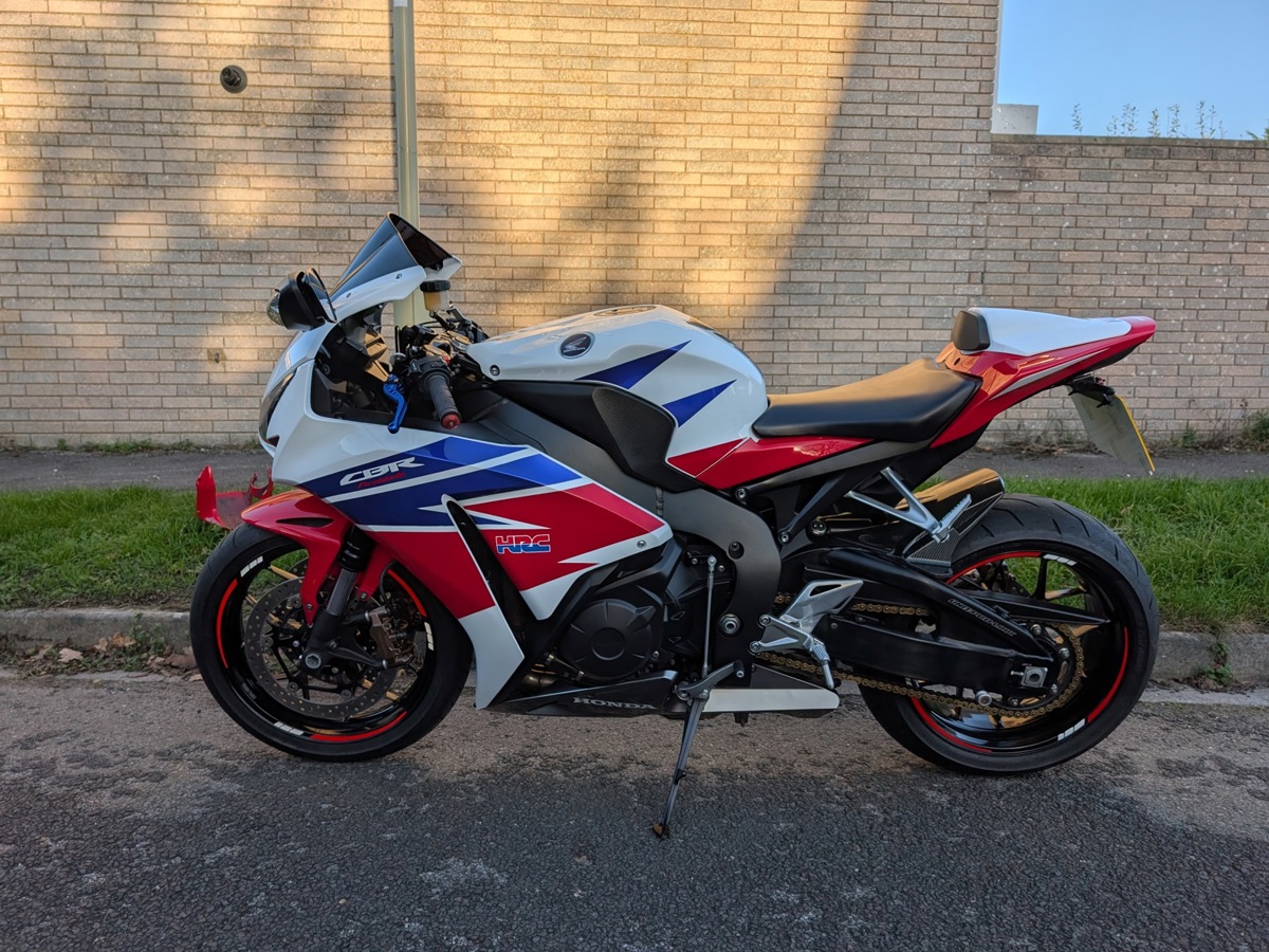 2015 Honda CBR1000RR Fireblade HRC – Low Mileage – Excellent Condition