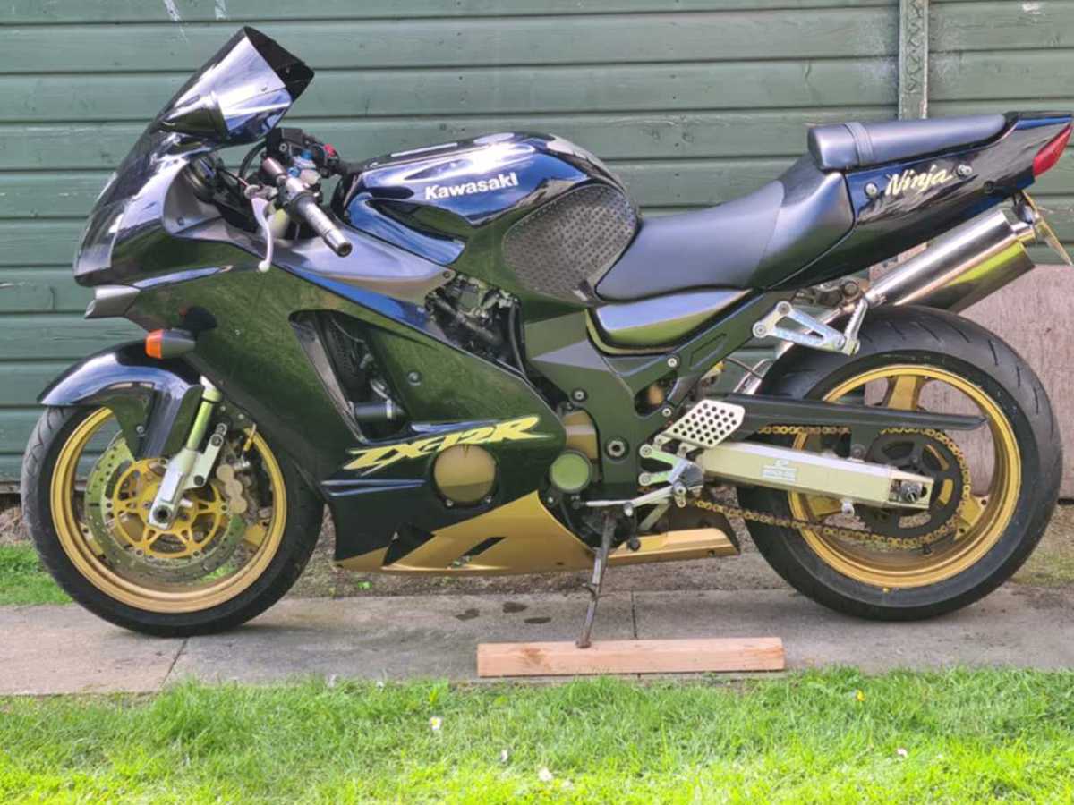 2003 Kawasaki ZX-12R – 21,000 Miles – Original Clean Example