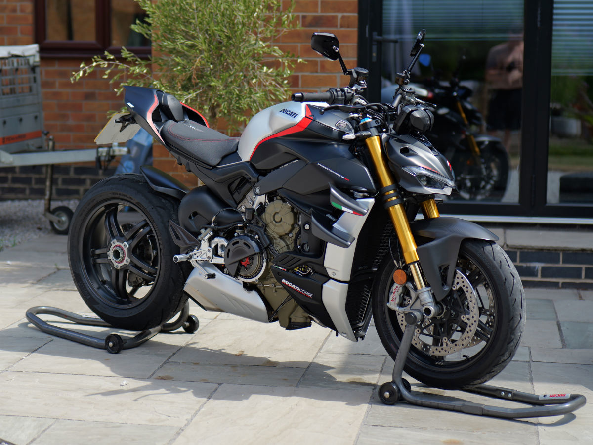 Ducati Streetfighter V4 SP No. 465 | 2022 | 2,290 Miles | Carbon Wheels | STM Open Clutch | Immaculate
