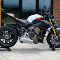 Ducati Streetfighter V4 SP No. 465 | 2022 | 2,290 Miles | Carbon Wheels | STM Open Clutch | Immaculate