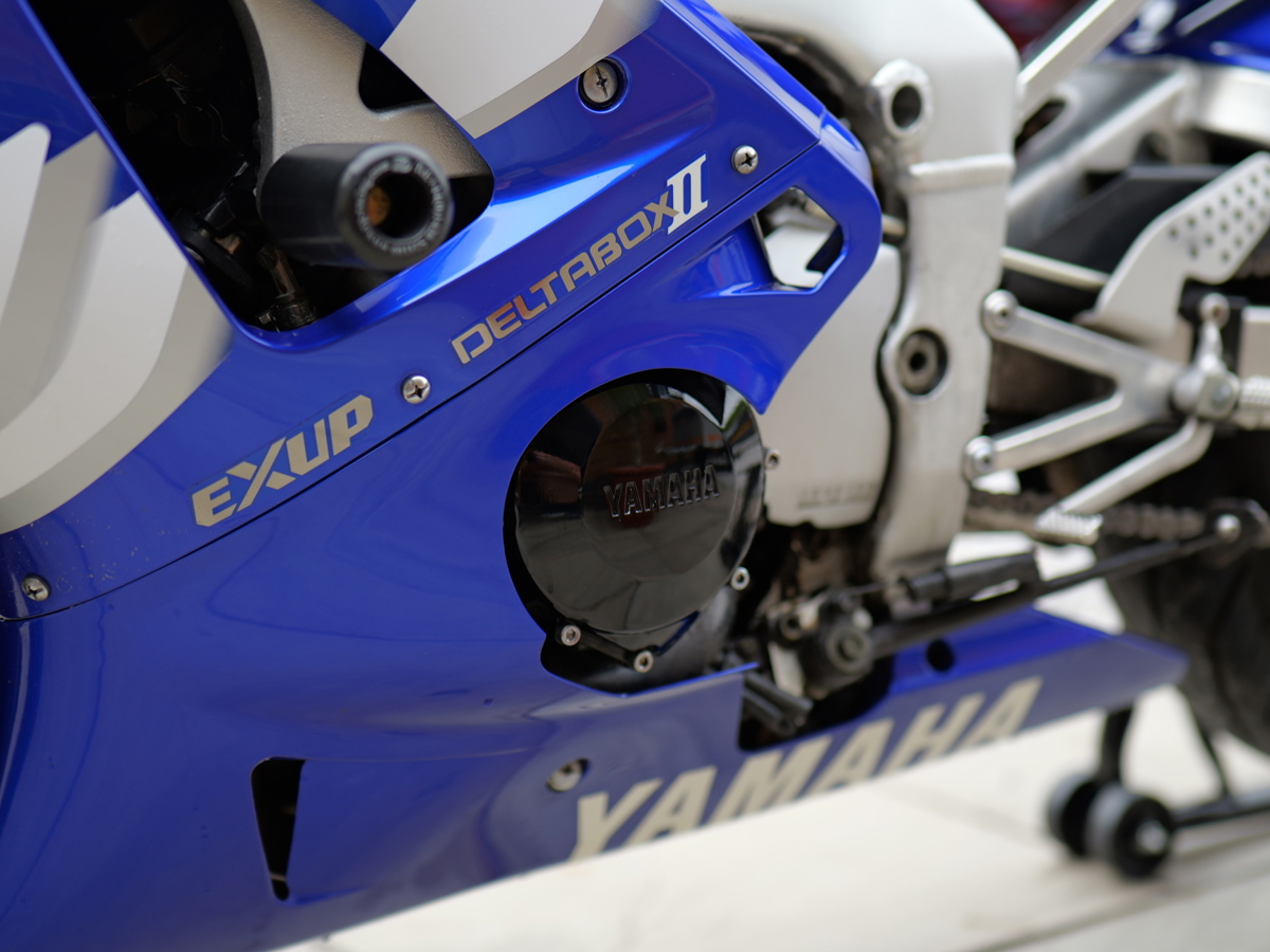 2000 Yamaha YZF-R1 5JJ 28,896 Miles Future Classic Featured on Mid Bike Crisis